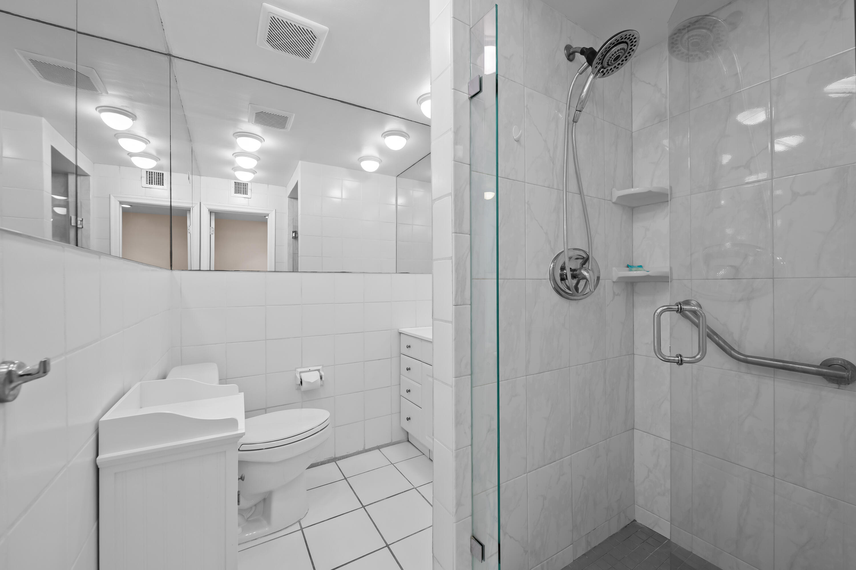 HOLIDAY ISLE YACHT CLUB CONDO - Residential Lease
