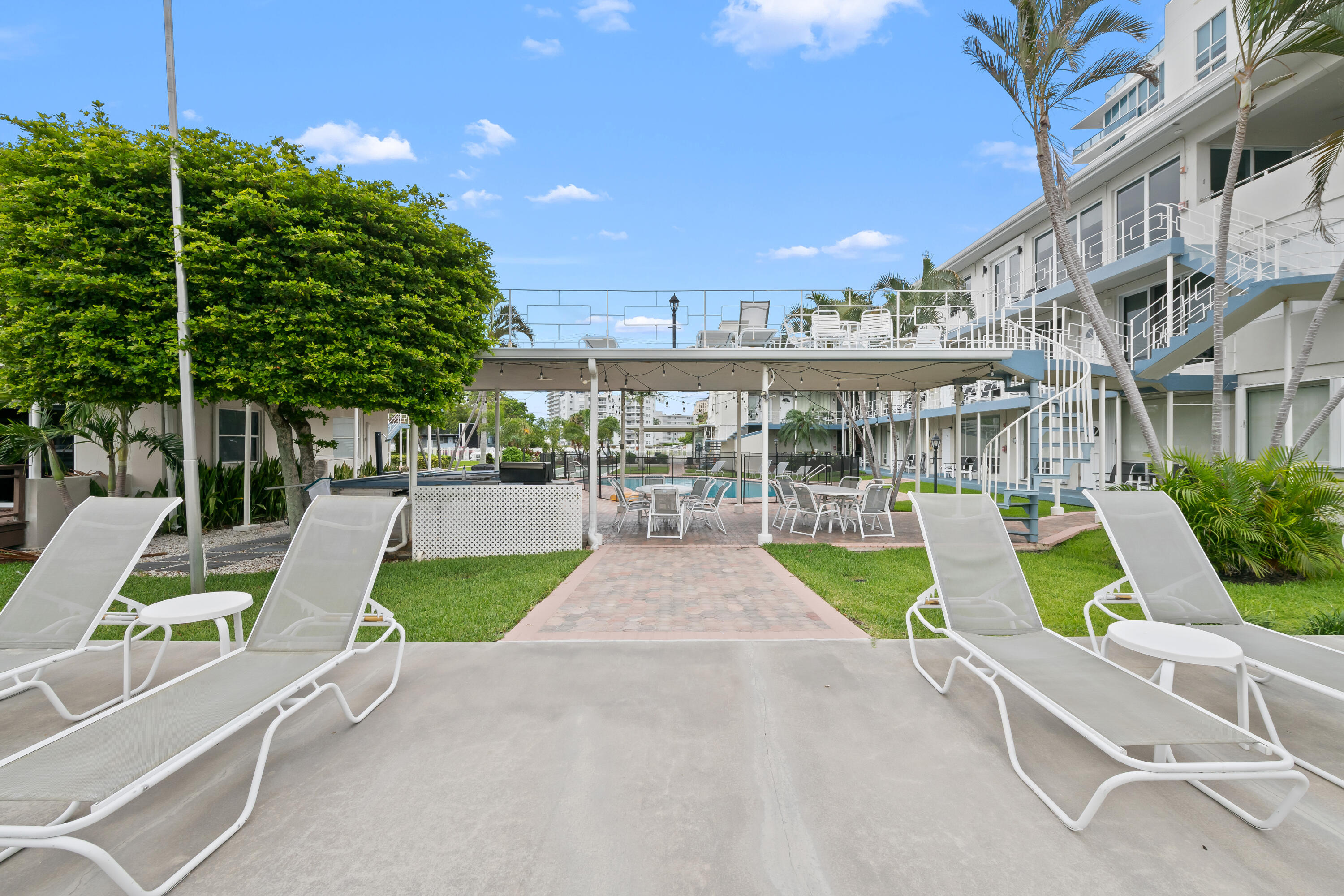 HOLIDAY ISLE YACHT CLUB CONDO - Residential Lease
