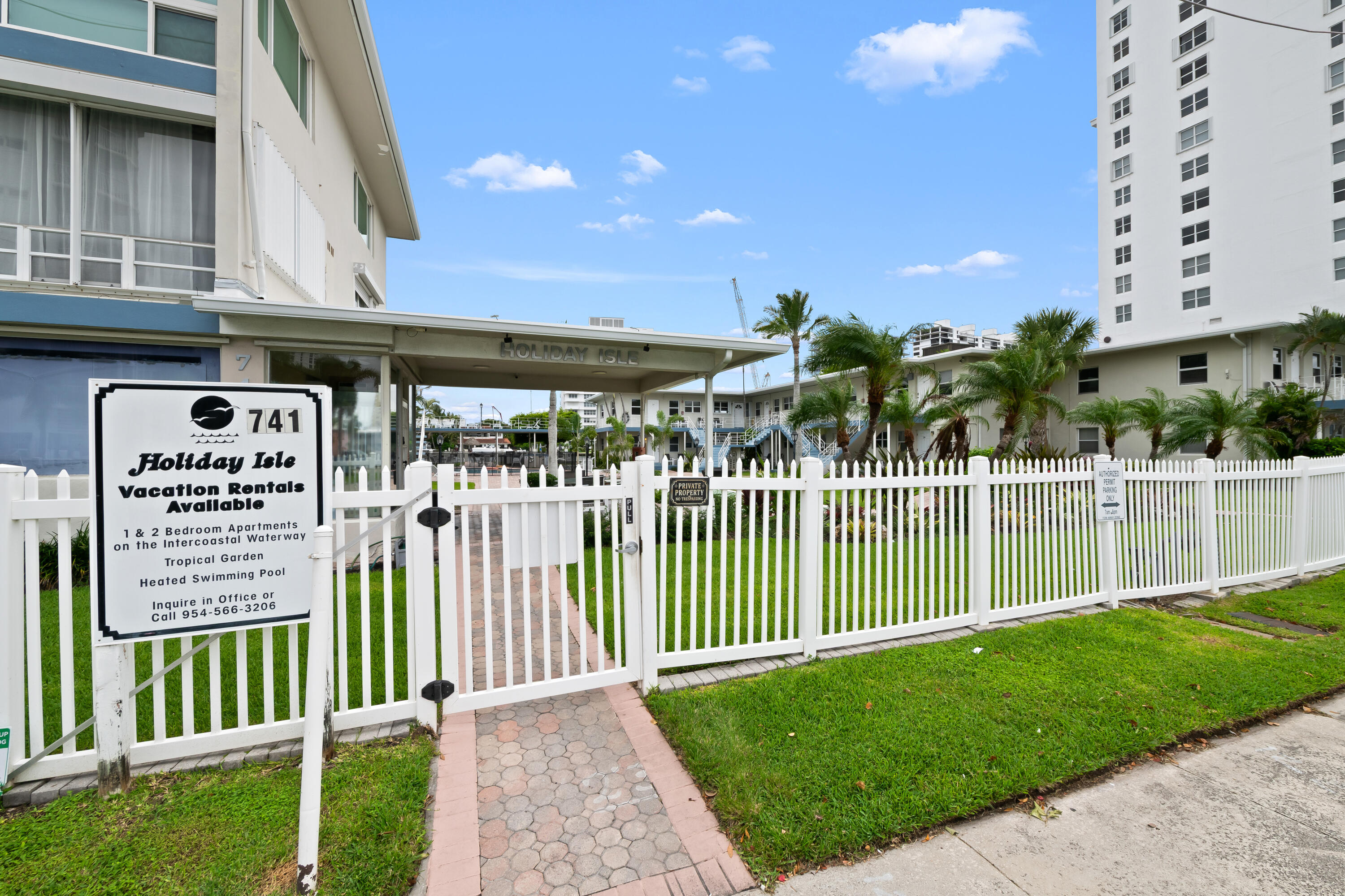 HOLIDAY ISLE YACHT CLUB CONDO - Residential Lease