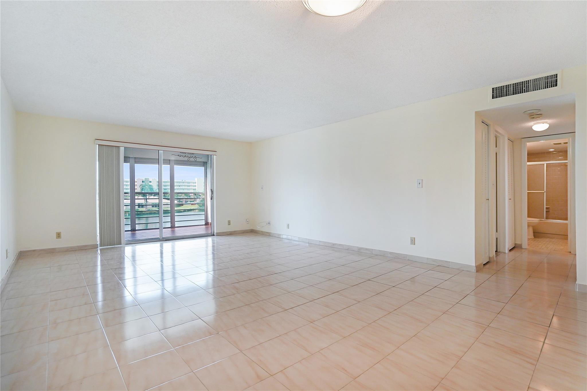 MEADOWBROOK LAKES - Residential