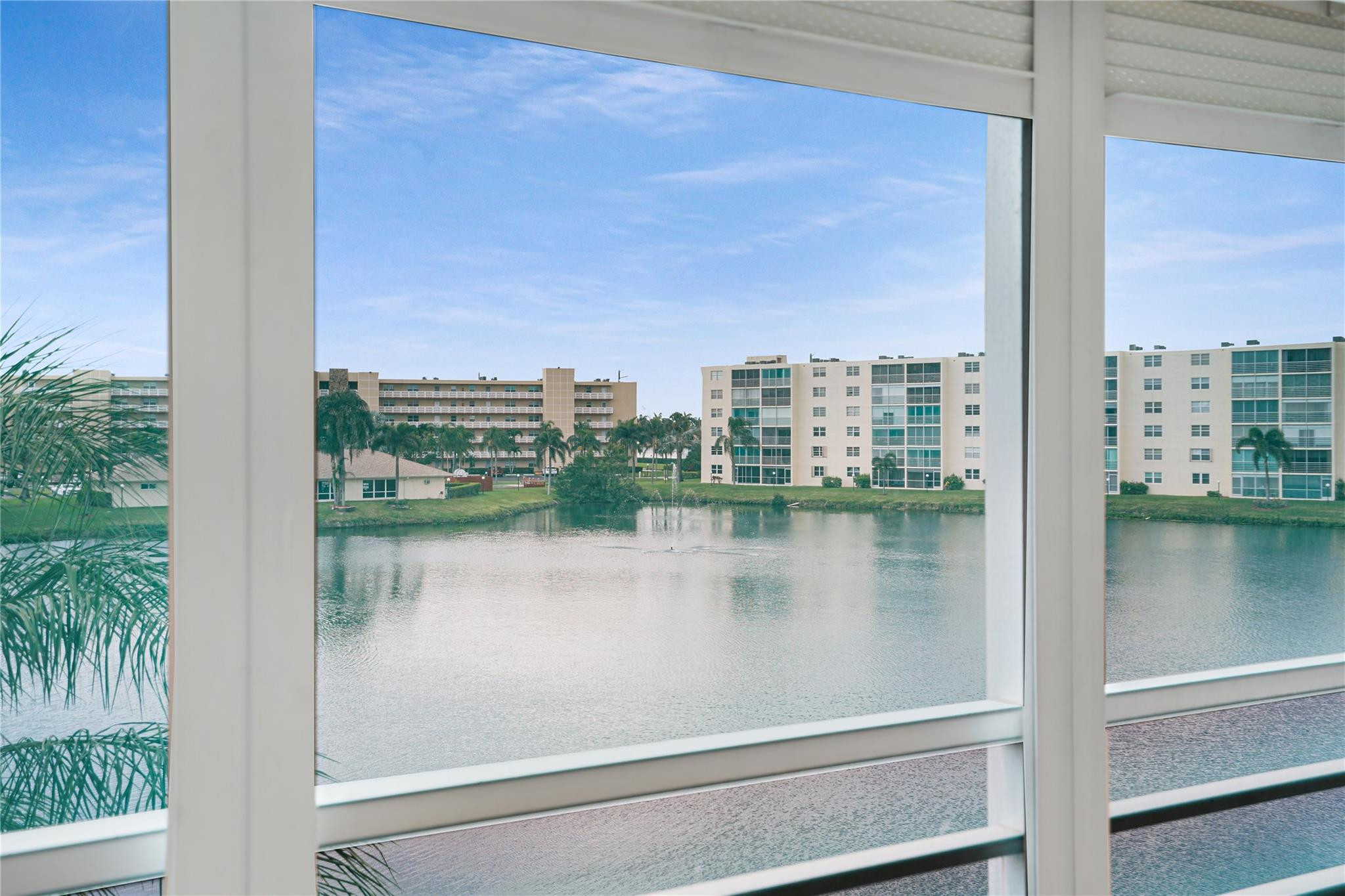 MEADOWBROOK LAKES - Residential