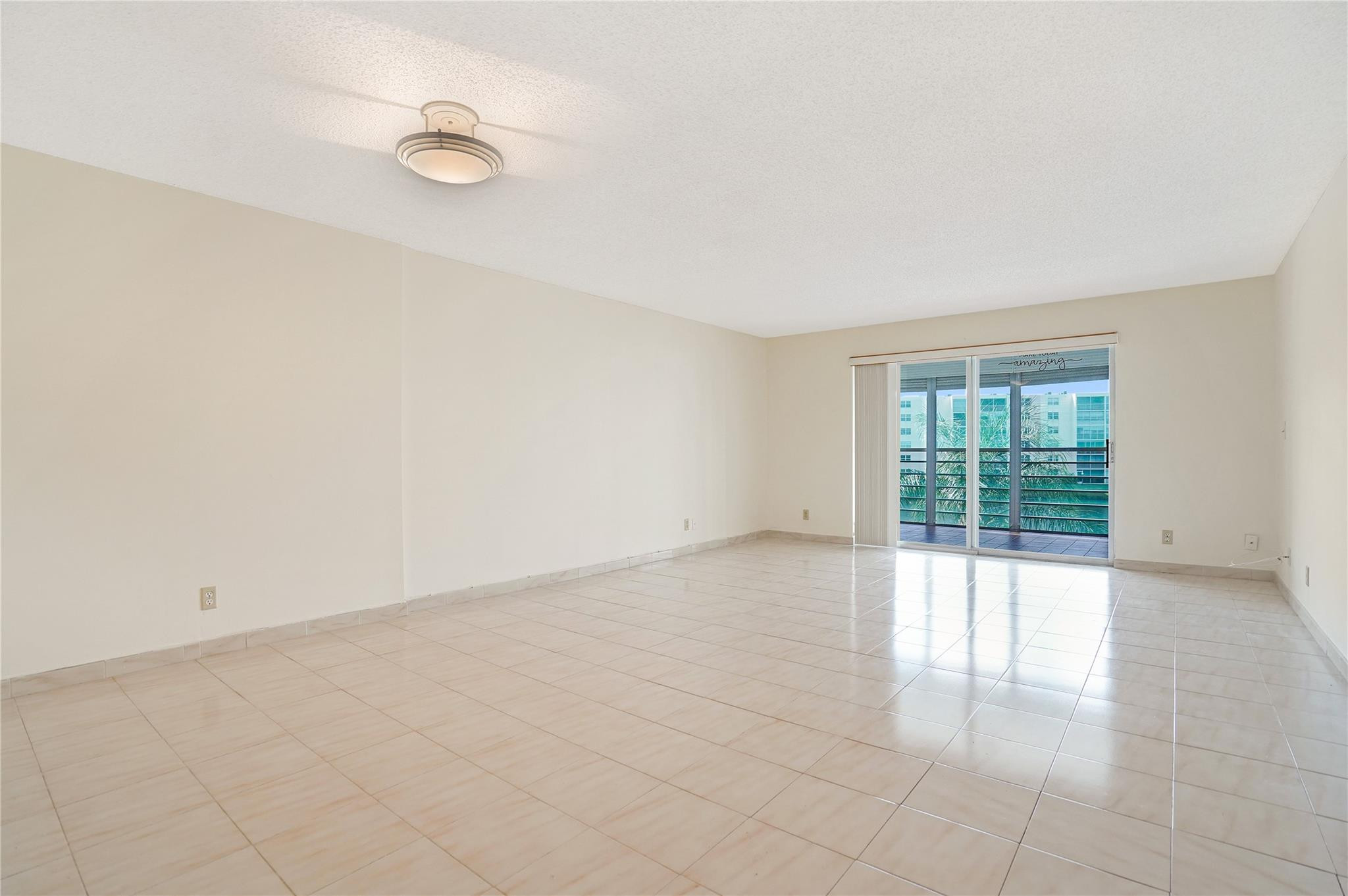 MEADOWBROOK LAKES - Residential