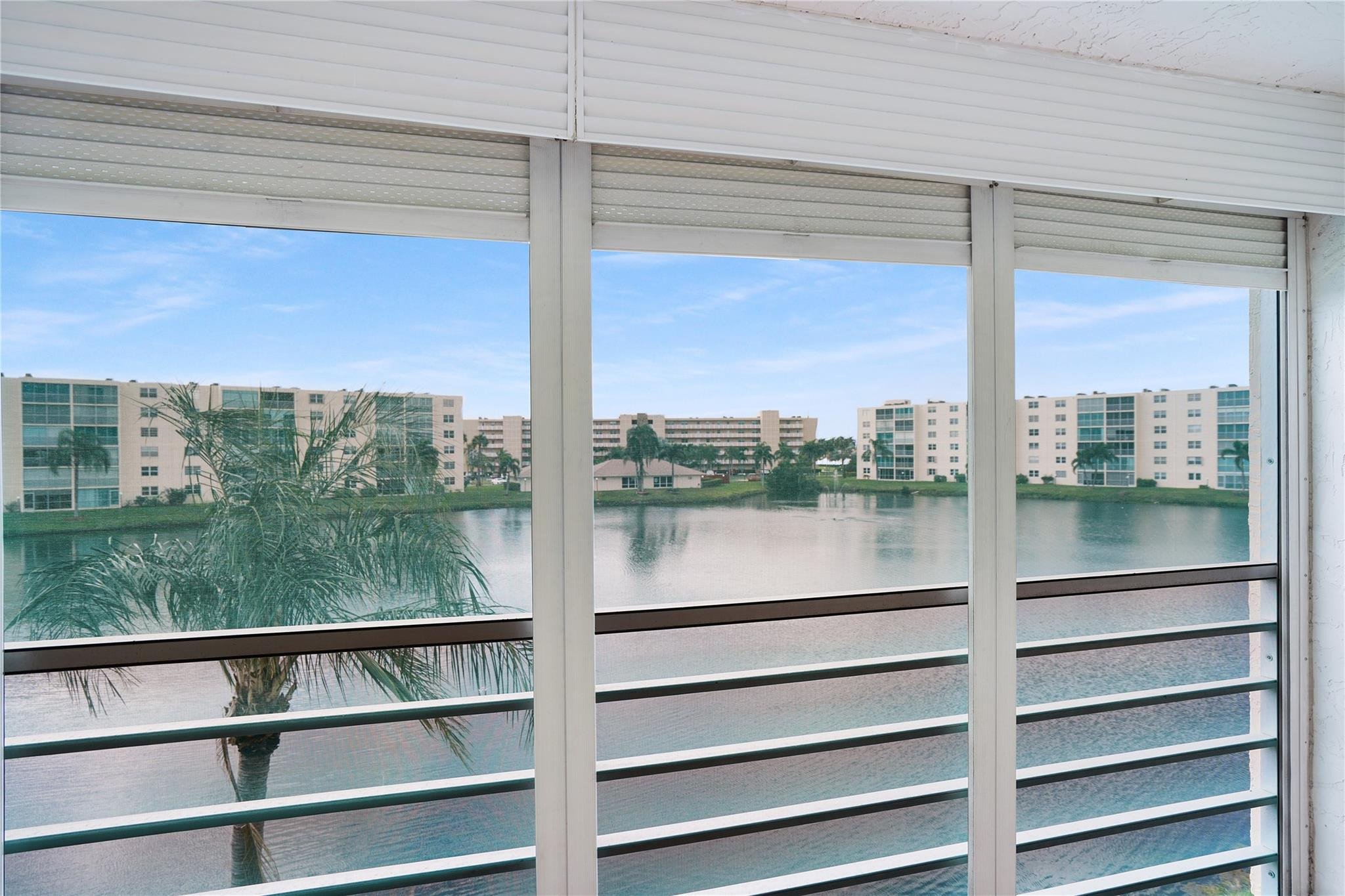 MEADOWBROOK LAKES - Residential