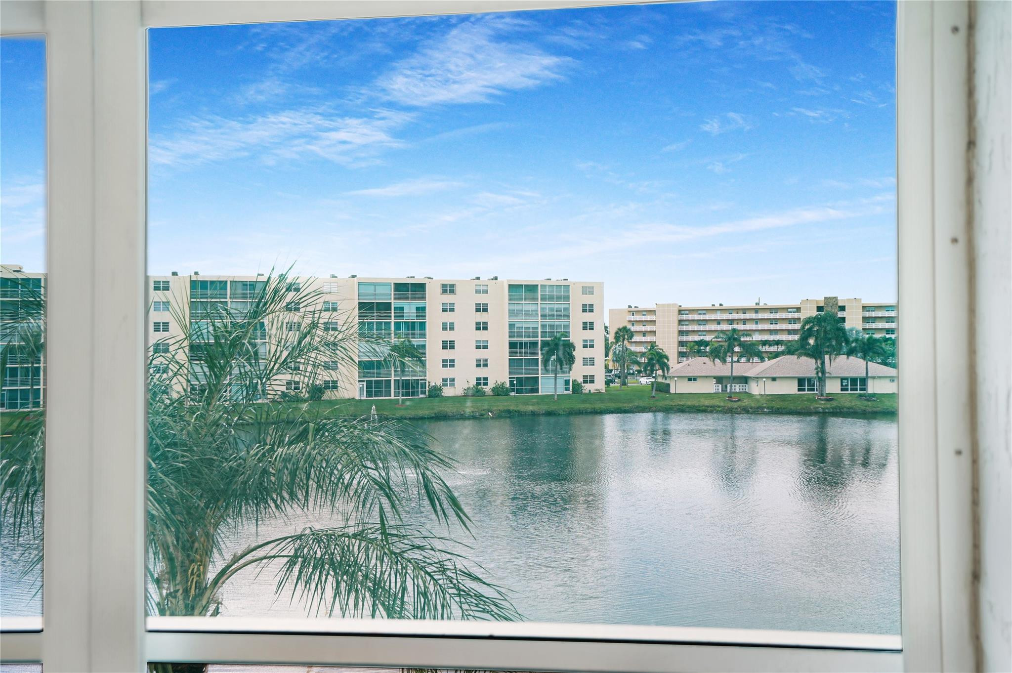 MEADOWBROOK LAKES - Residential