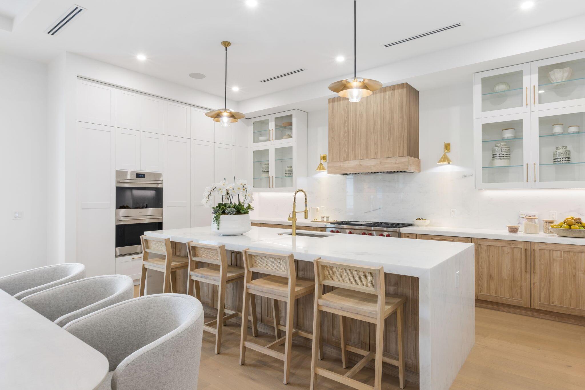 LAKEWOOD - Residential