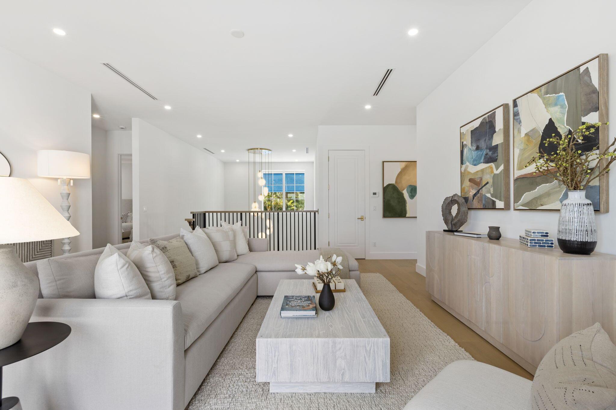 LAKEWOOD - Residential