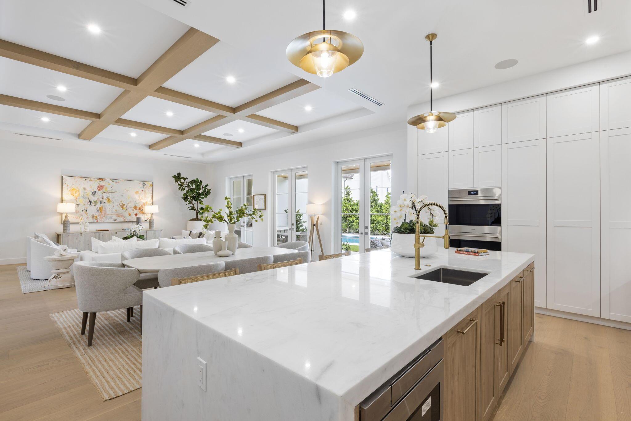 LAKEWOOD - Residential