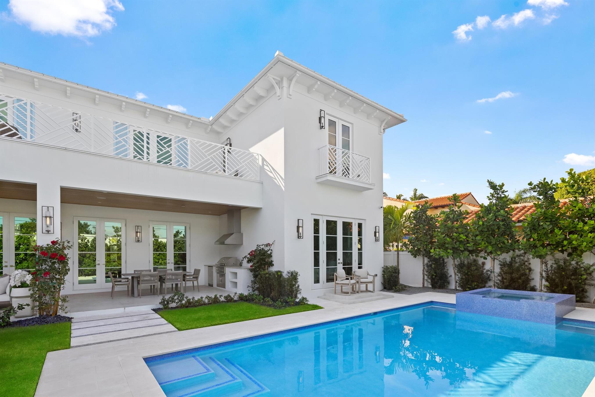 LAKEWOOD - Residential