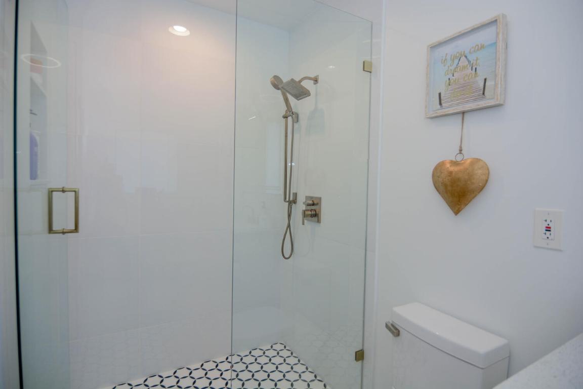 WATERWAY VILLAGE - Residential Lease