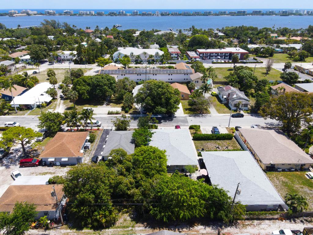 LAKE WORTH TOWN OF ADD 1 - Residential Income