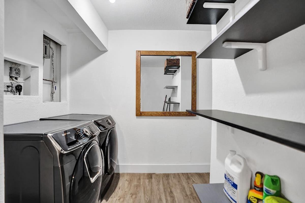 OAKLAND PARK SECOND ADD - Residential