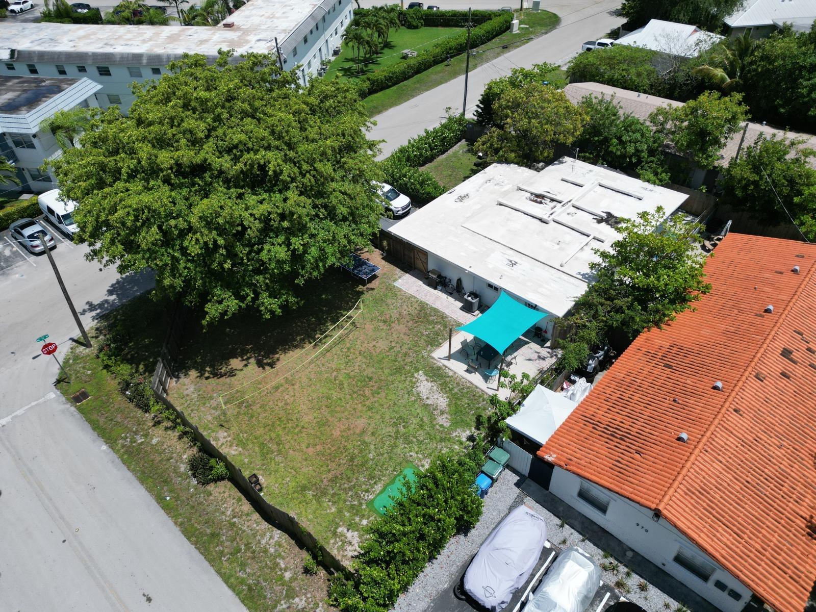 OAKLAND PARK SECOND ADD - Residential