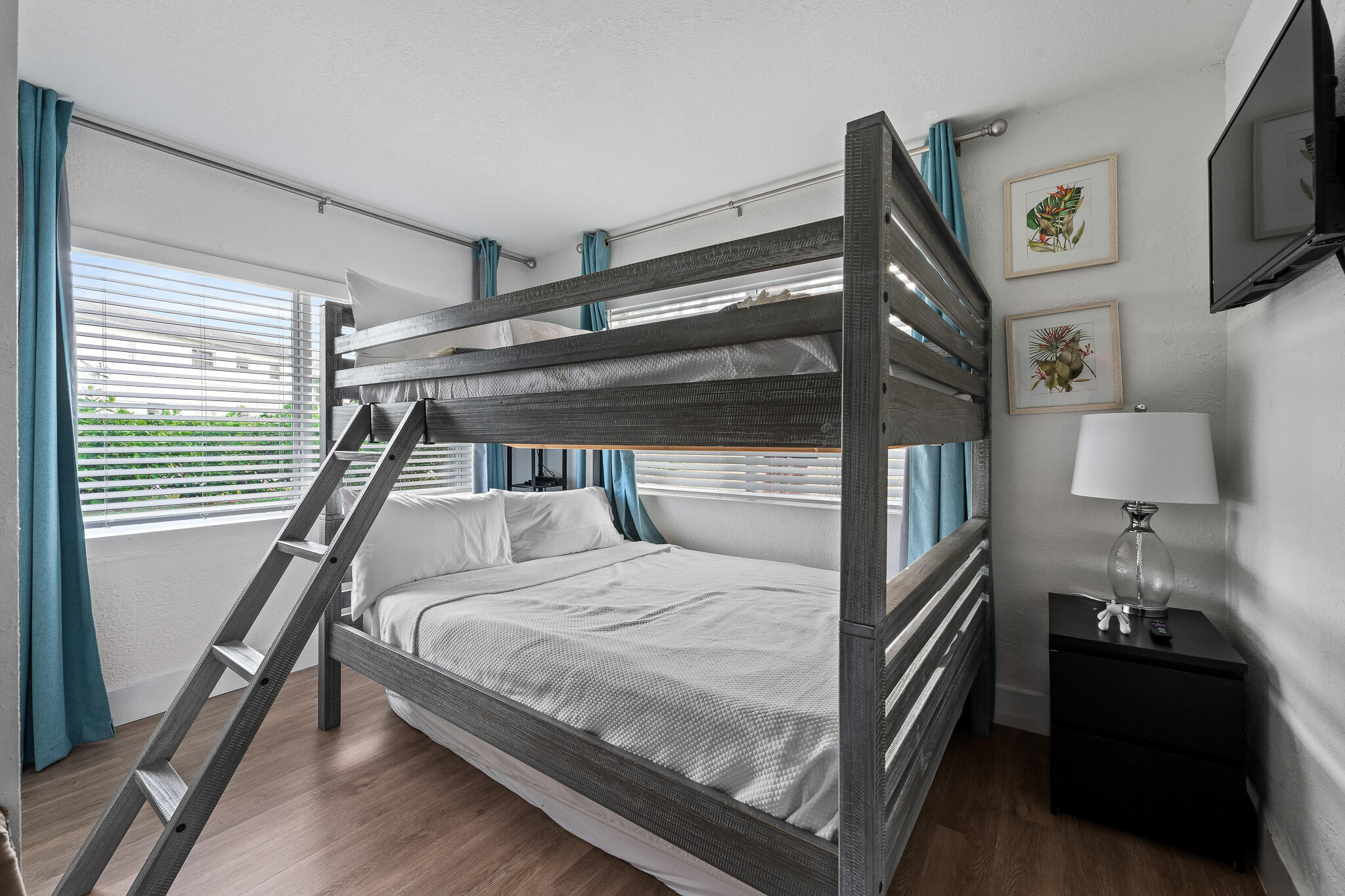 OAKLAND PARK SECOND ADD - Residential