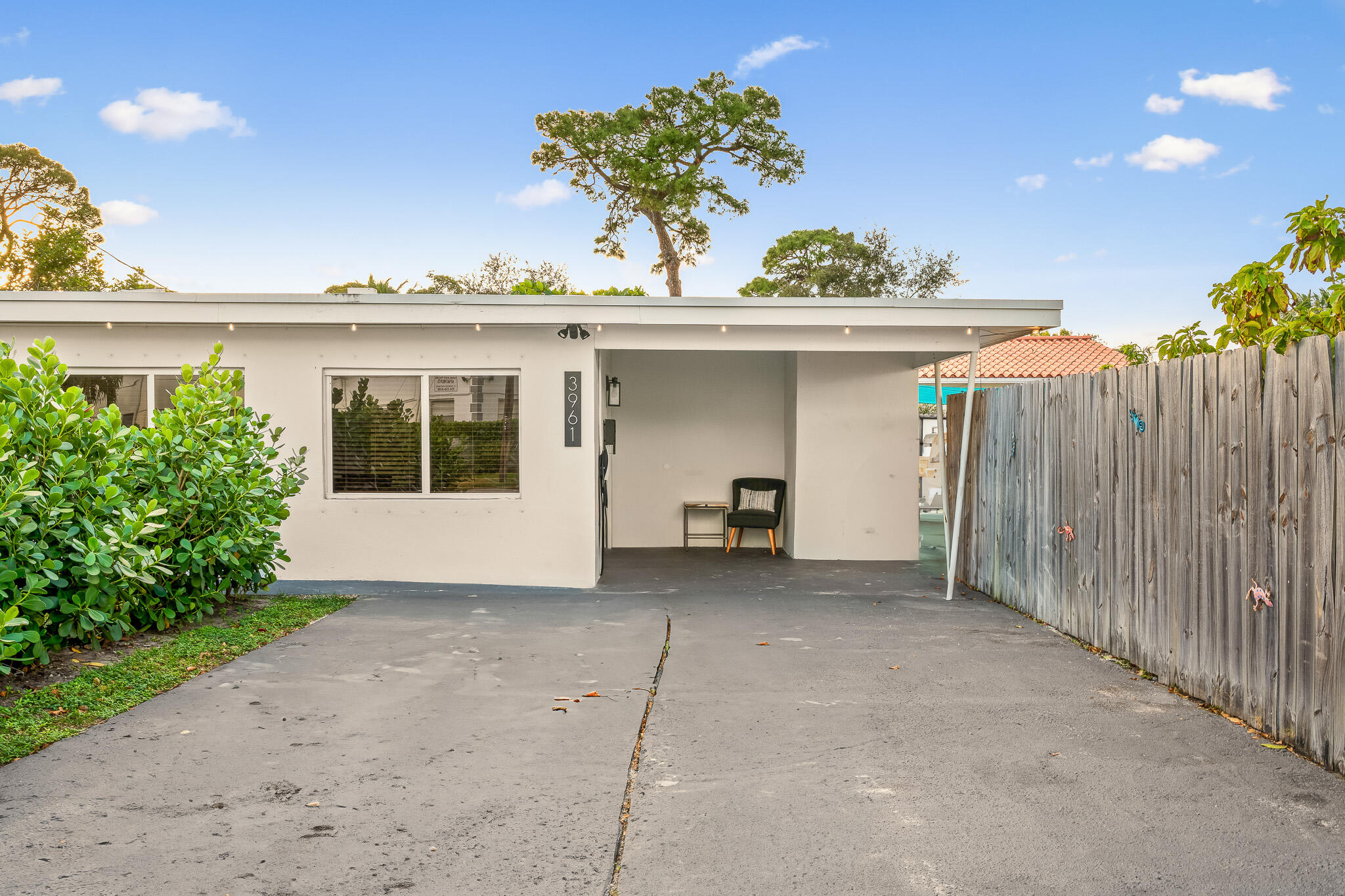 OAKLAND PARK SECOND ADD - Residential