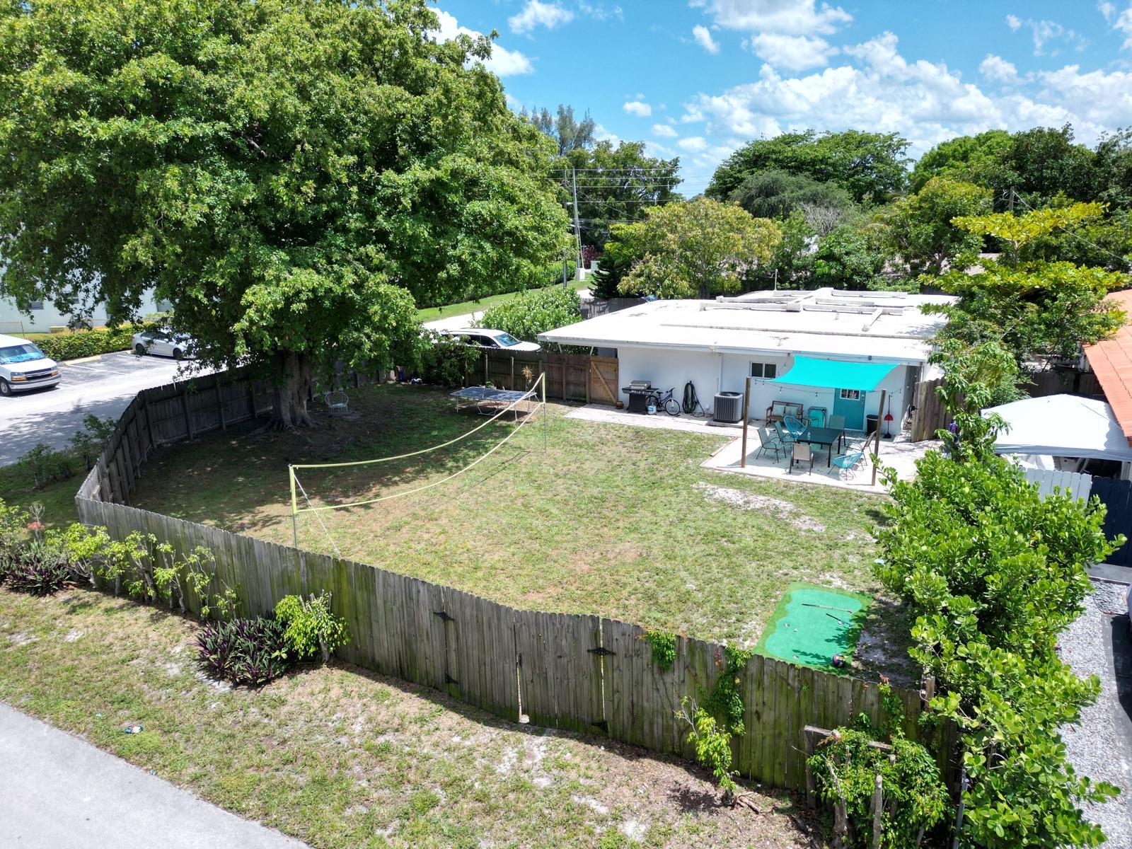OAKLAND PARK SECOND ADD - Residential