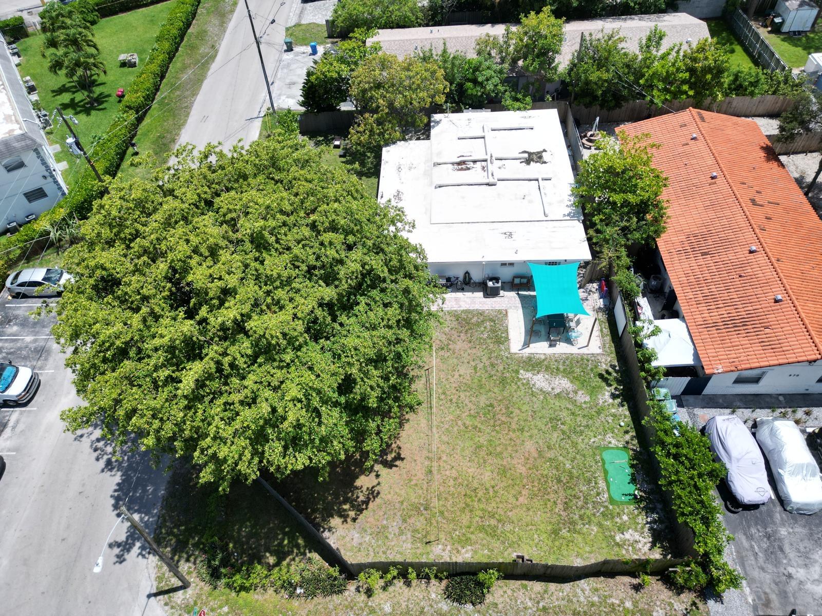 OAKLAND PARK SECOND ADD - Residential