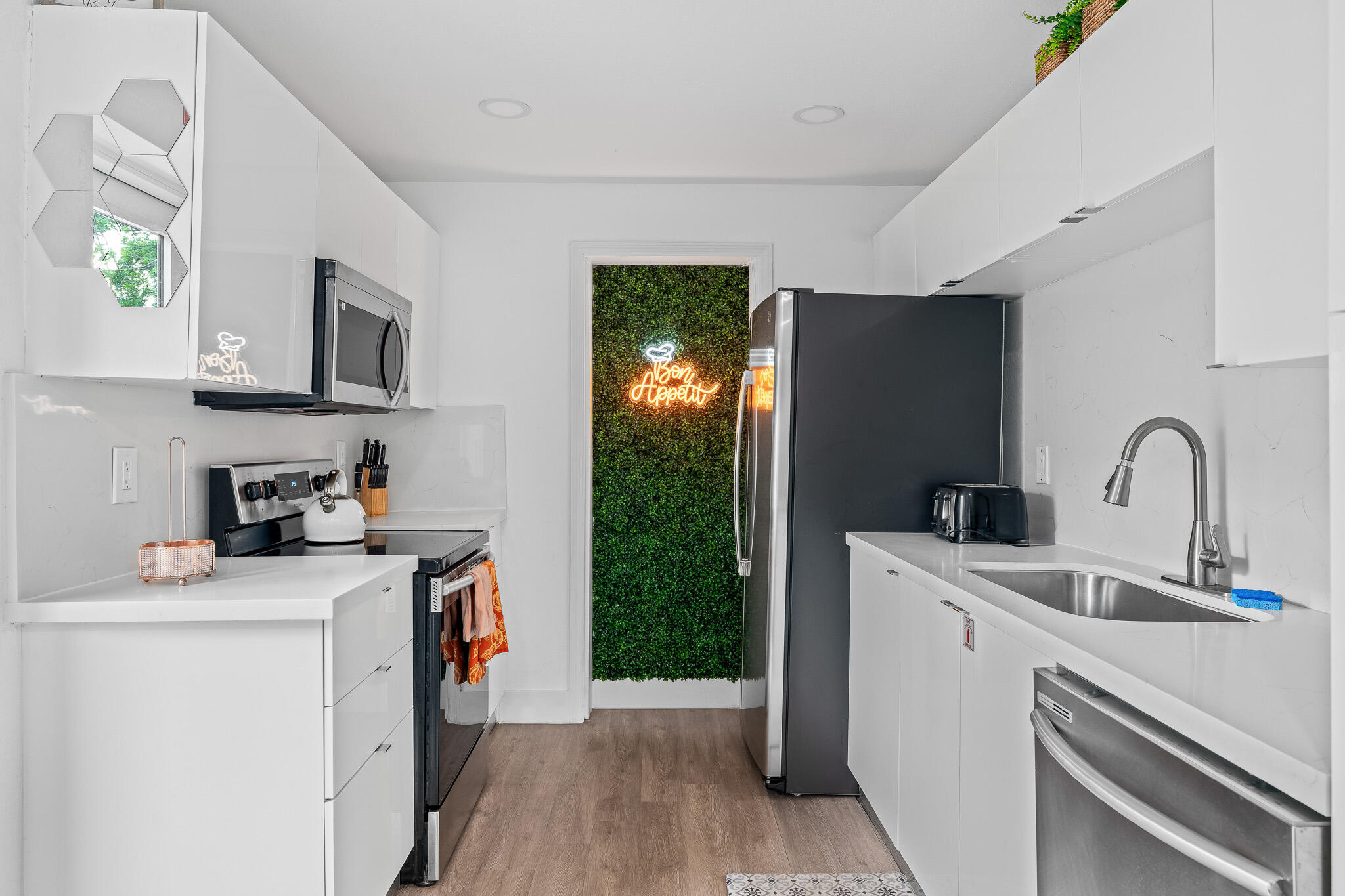 OAKLAND PARK SECOND ADD - Residential