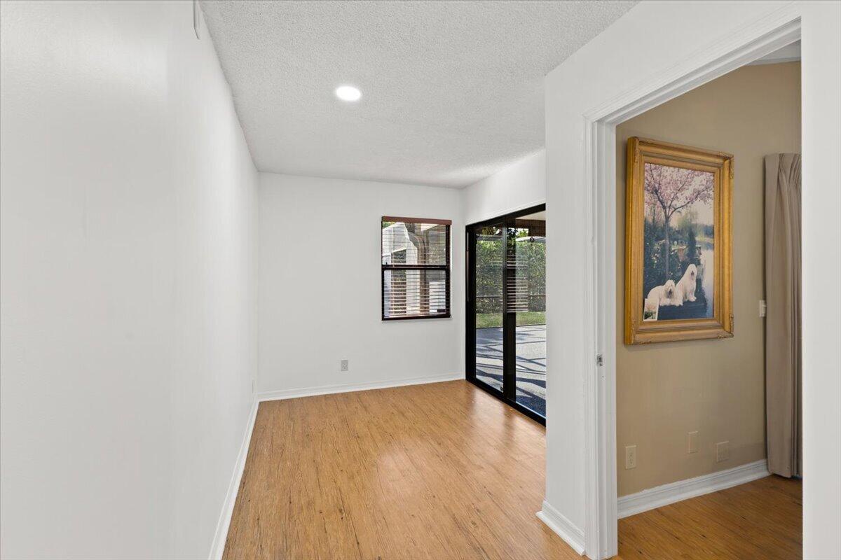 CORAL SPRINGS COUNTRY CLUB - Residential