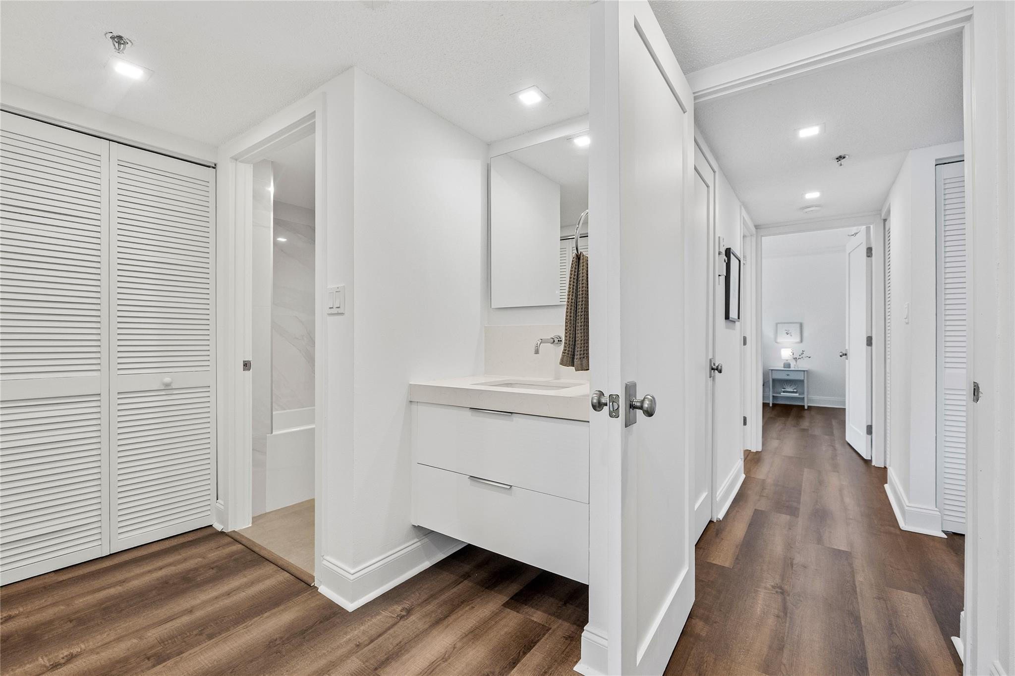 WATERVIEW CONDO - Residential