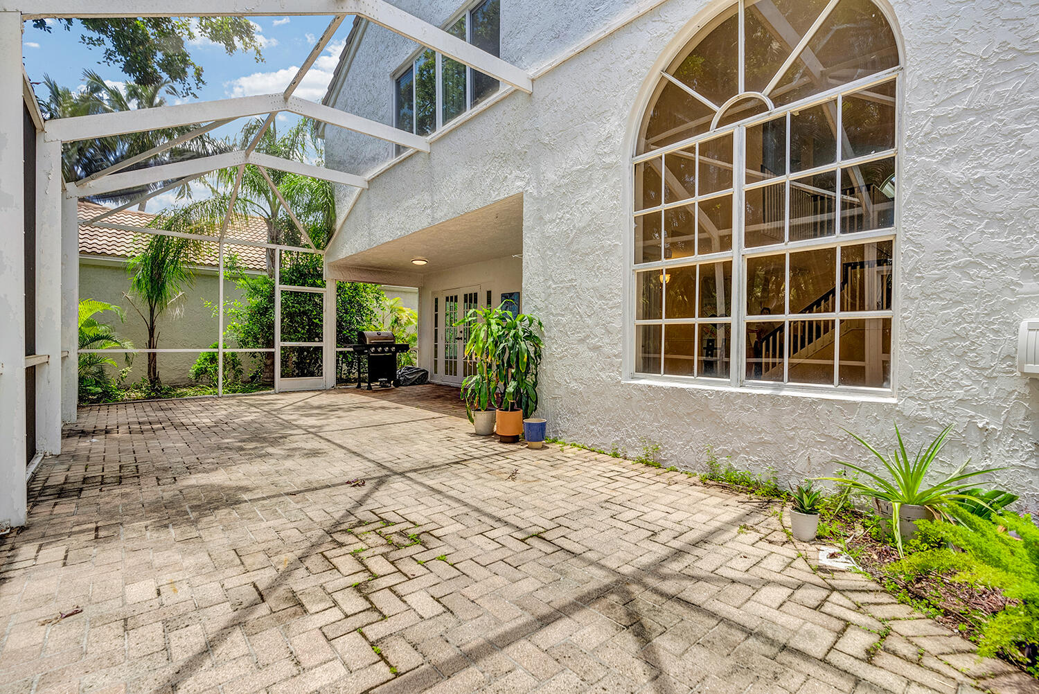 LA VIDA - Residential Lease
