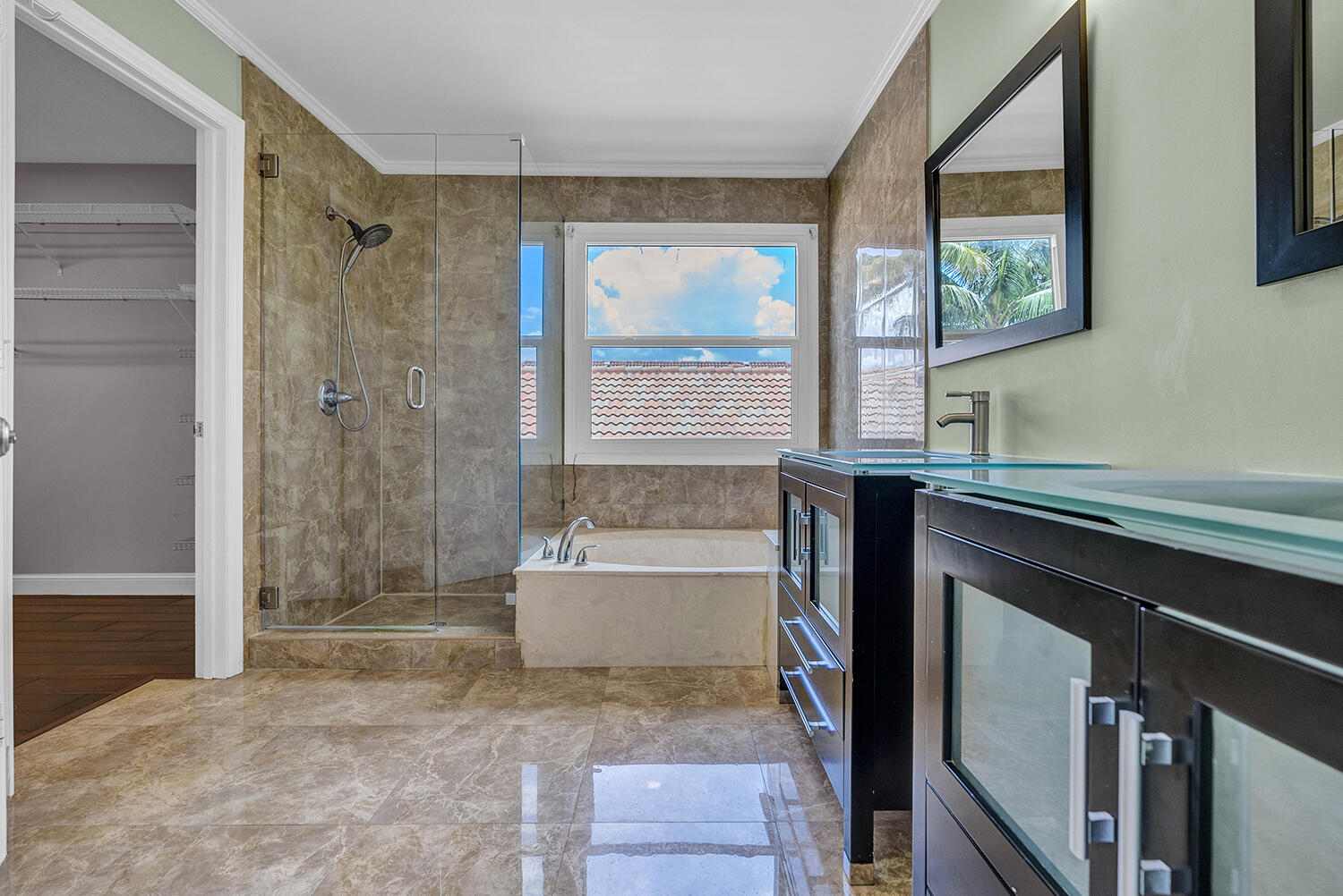 LA VIDA - Residential Lease