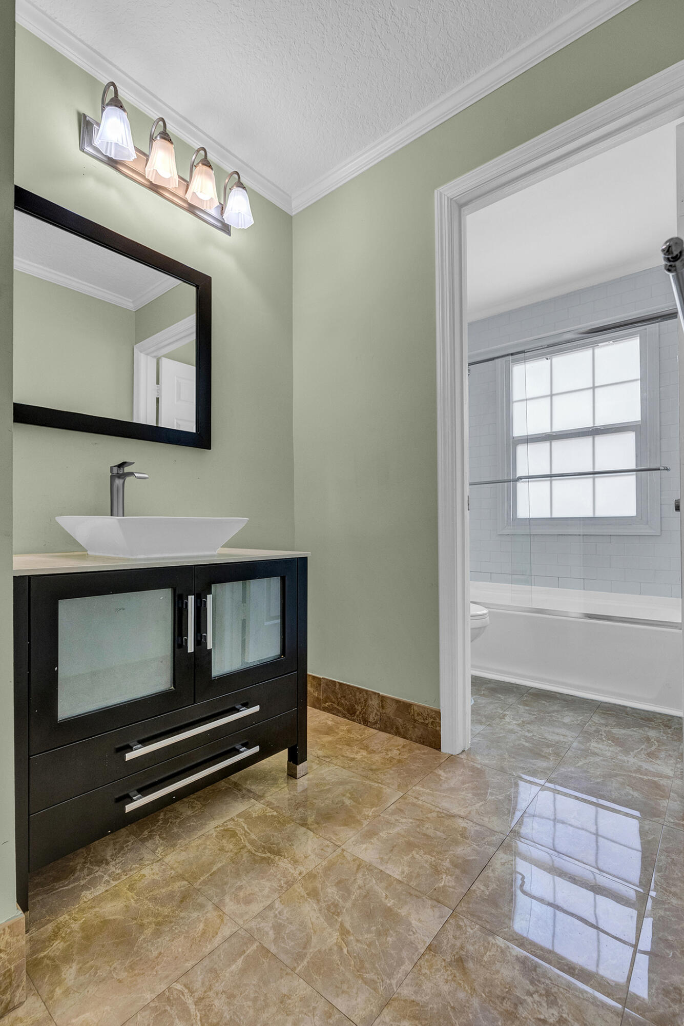 LA VIDA - Residential Lease
