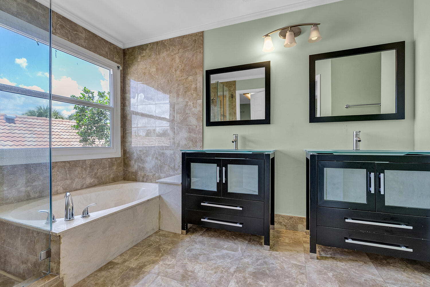 LA VIDA - Residential Lease
