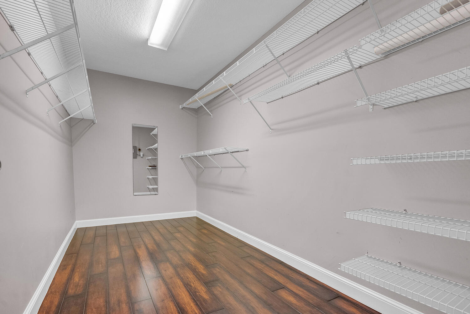 LA VIDA - Residential Lease