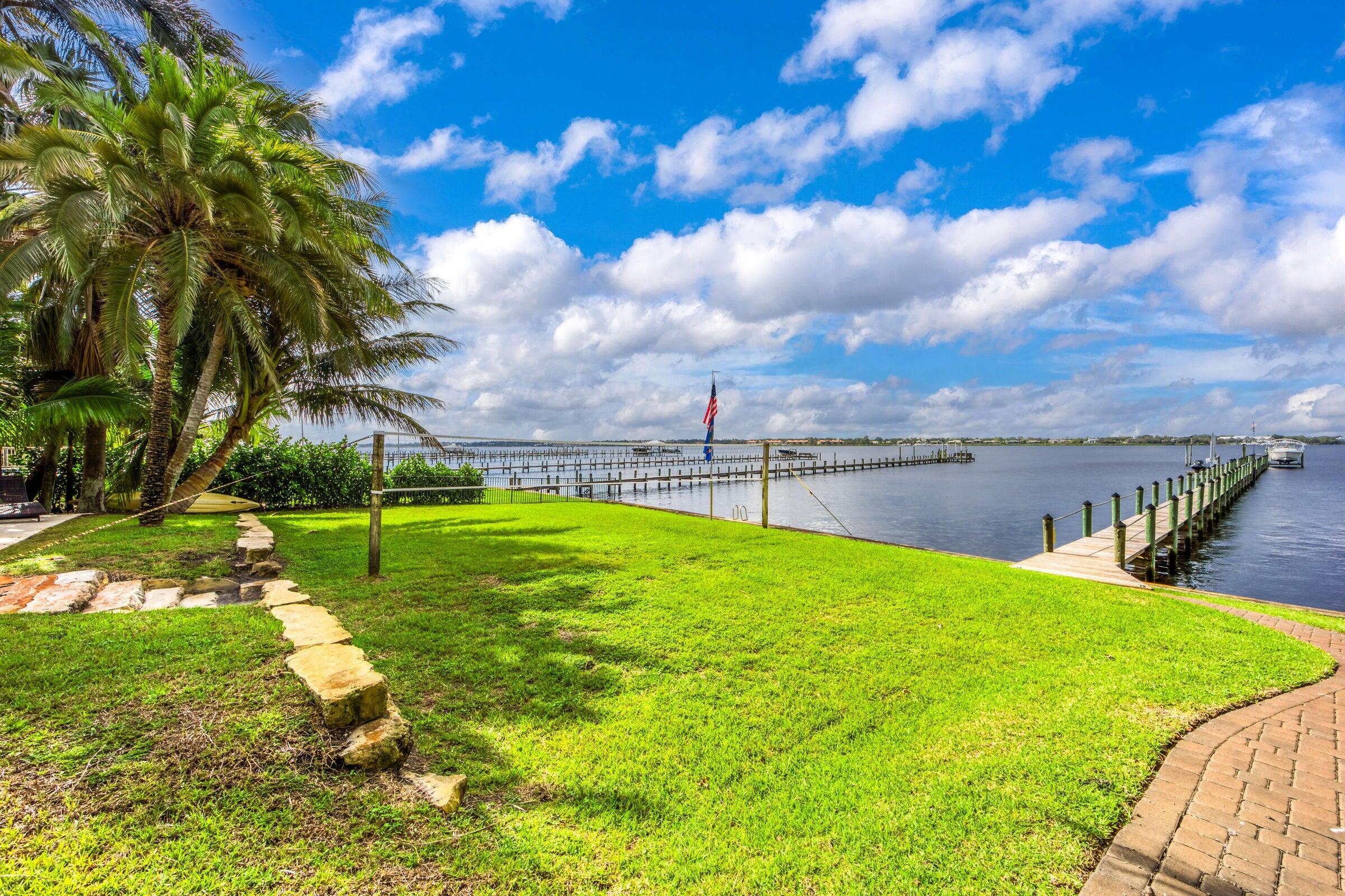BEAU RIVAGE - Residential