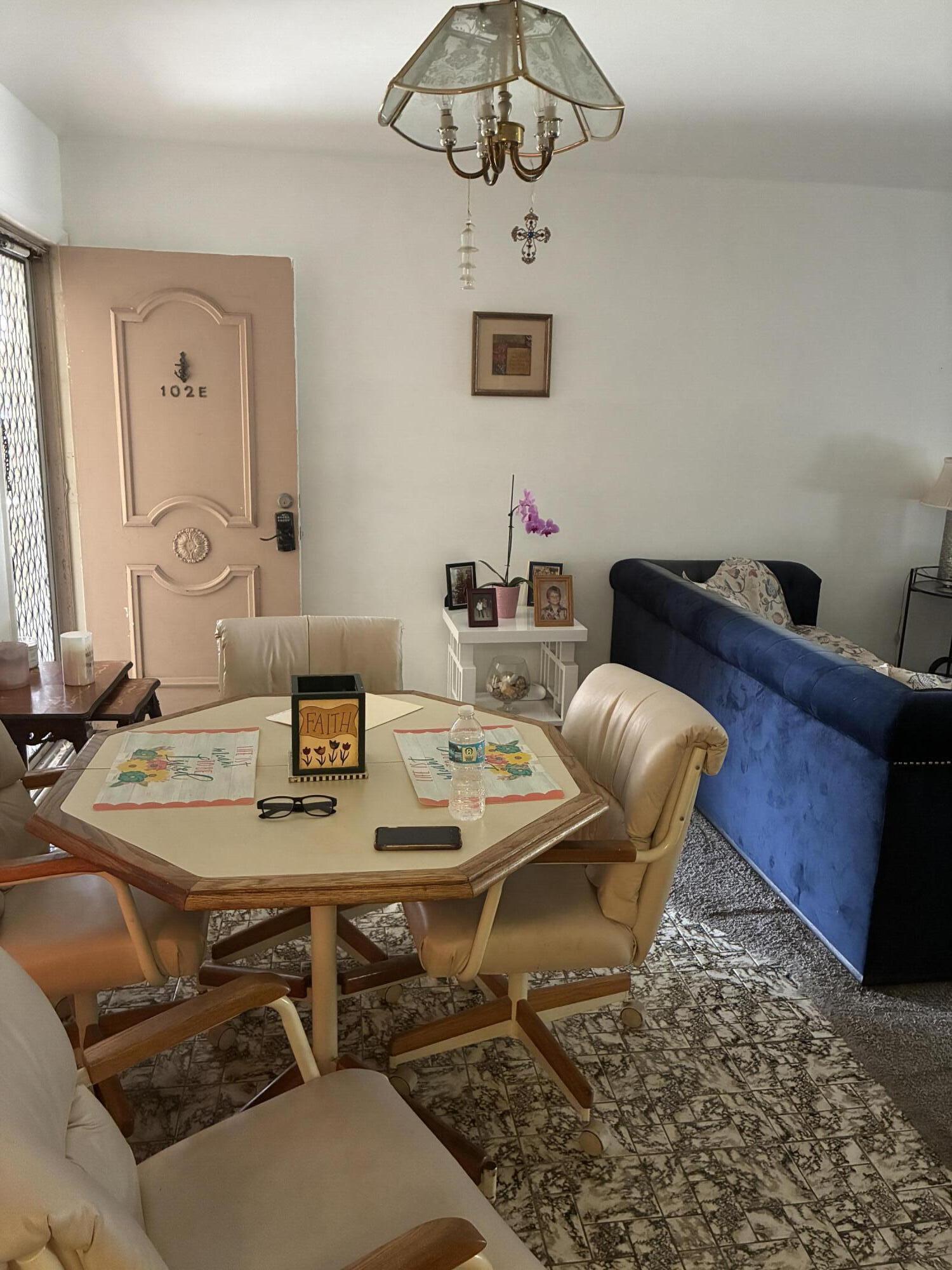 RIVER SHORES CONDO - Residential