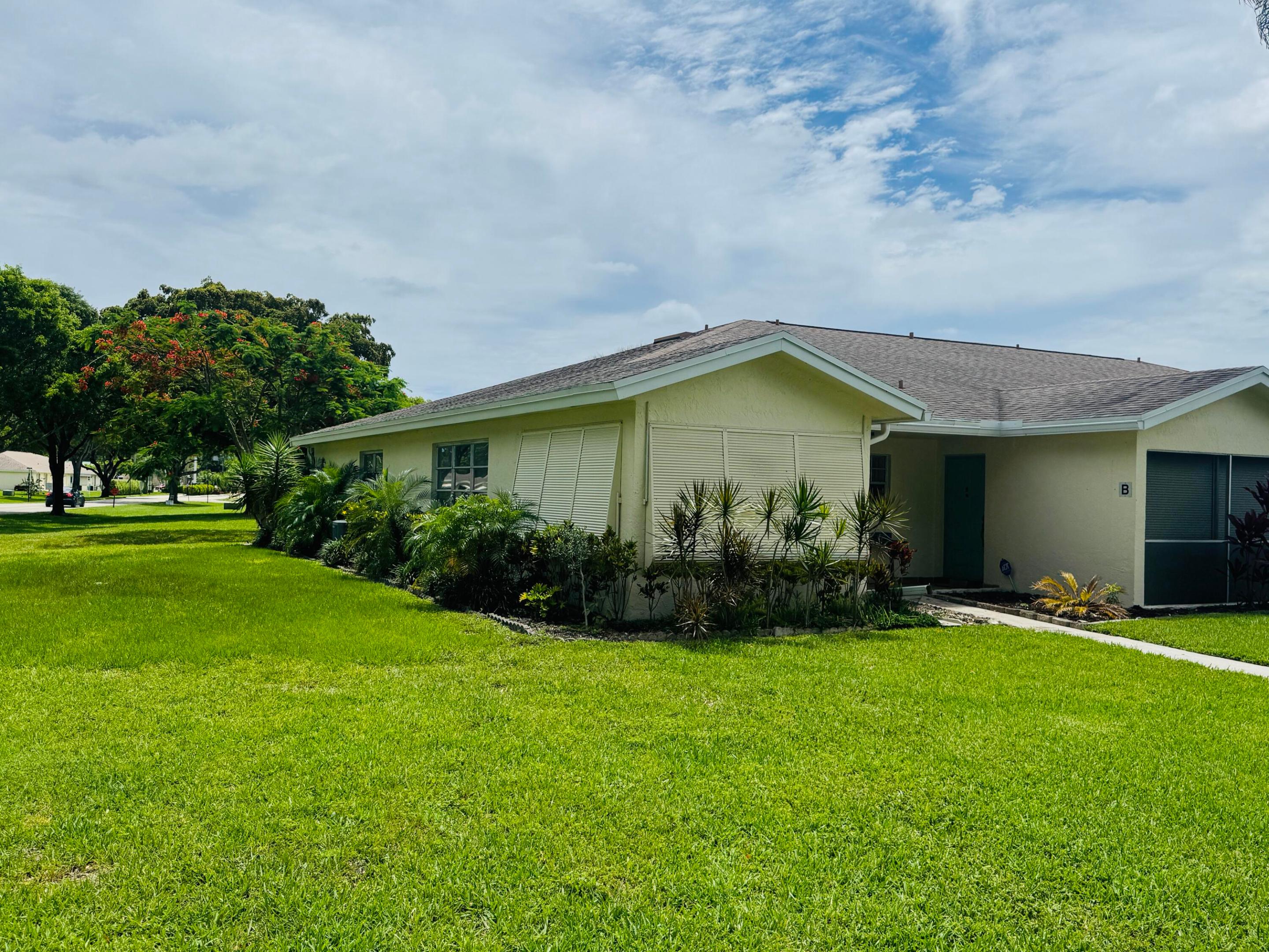 HIGH POINT OF DELRAY WEST CONDO SEC 1&2 - Residential
