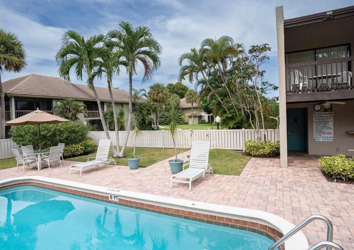 BANYAN COURTS CONDO - Residential Lease