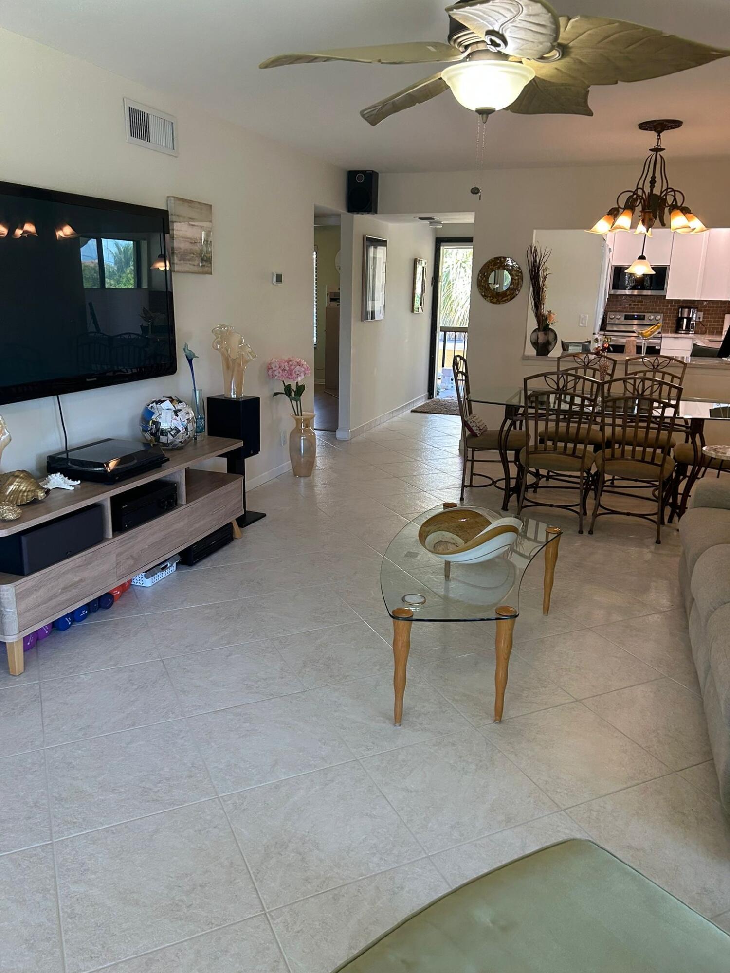 BANYAN COURTS CONDO - Residential Lease