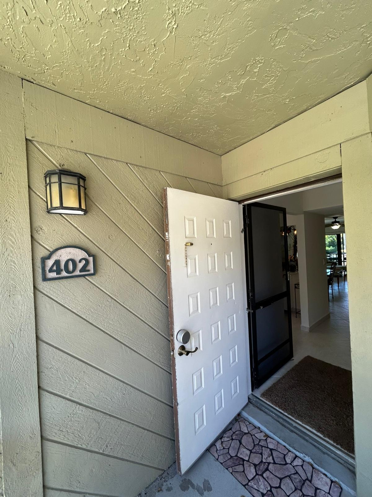 BANYAN COURTS CONDO - Residential Lease