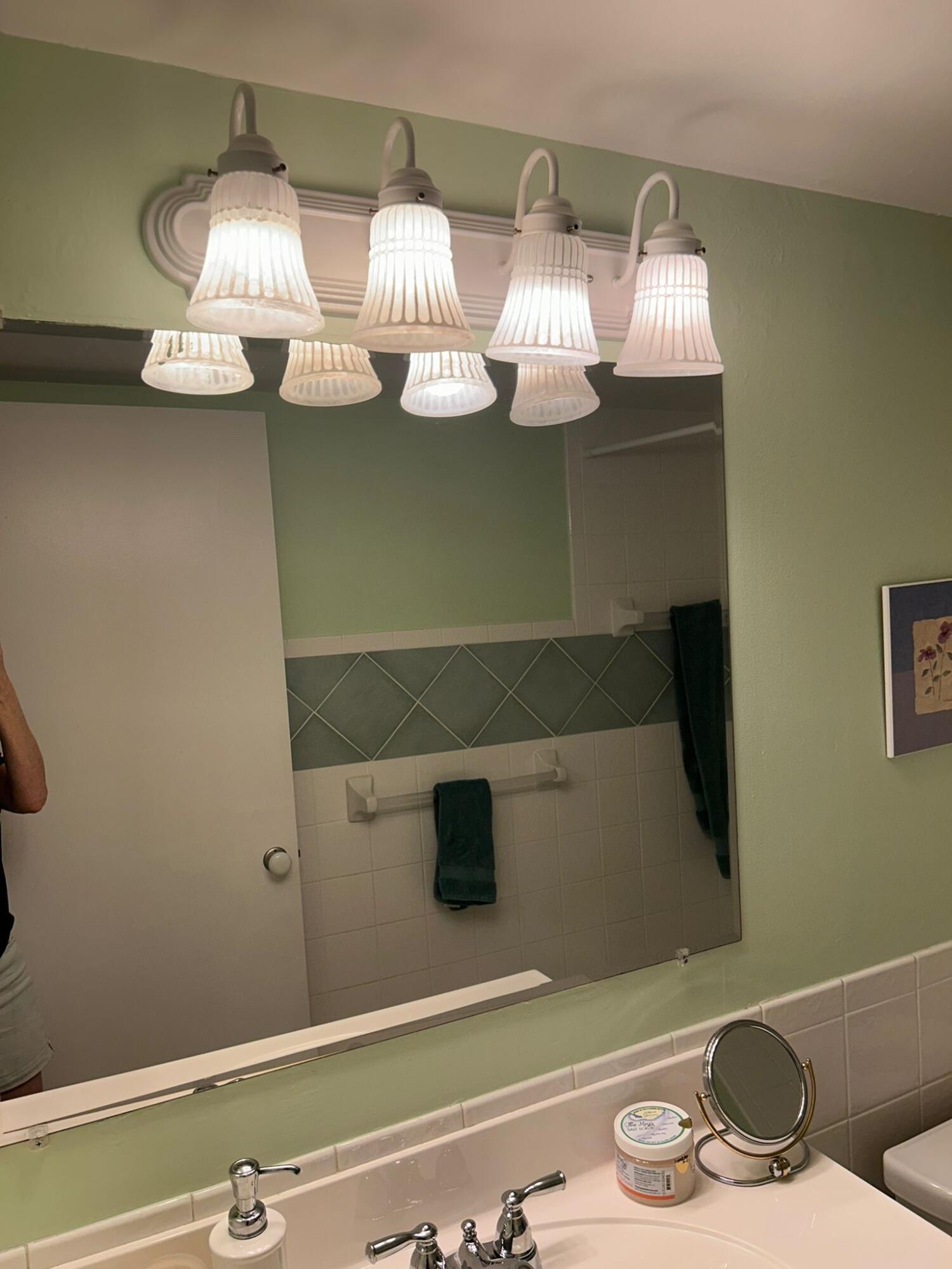 BANYAN COURTS CONDO - Residential Lease
