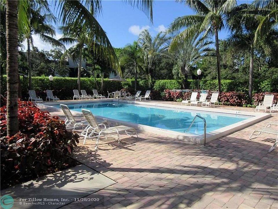 BANYAN COURTS CONDO - Residential Lease