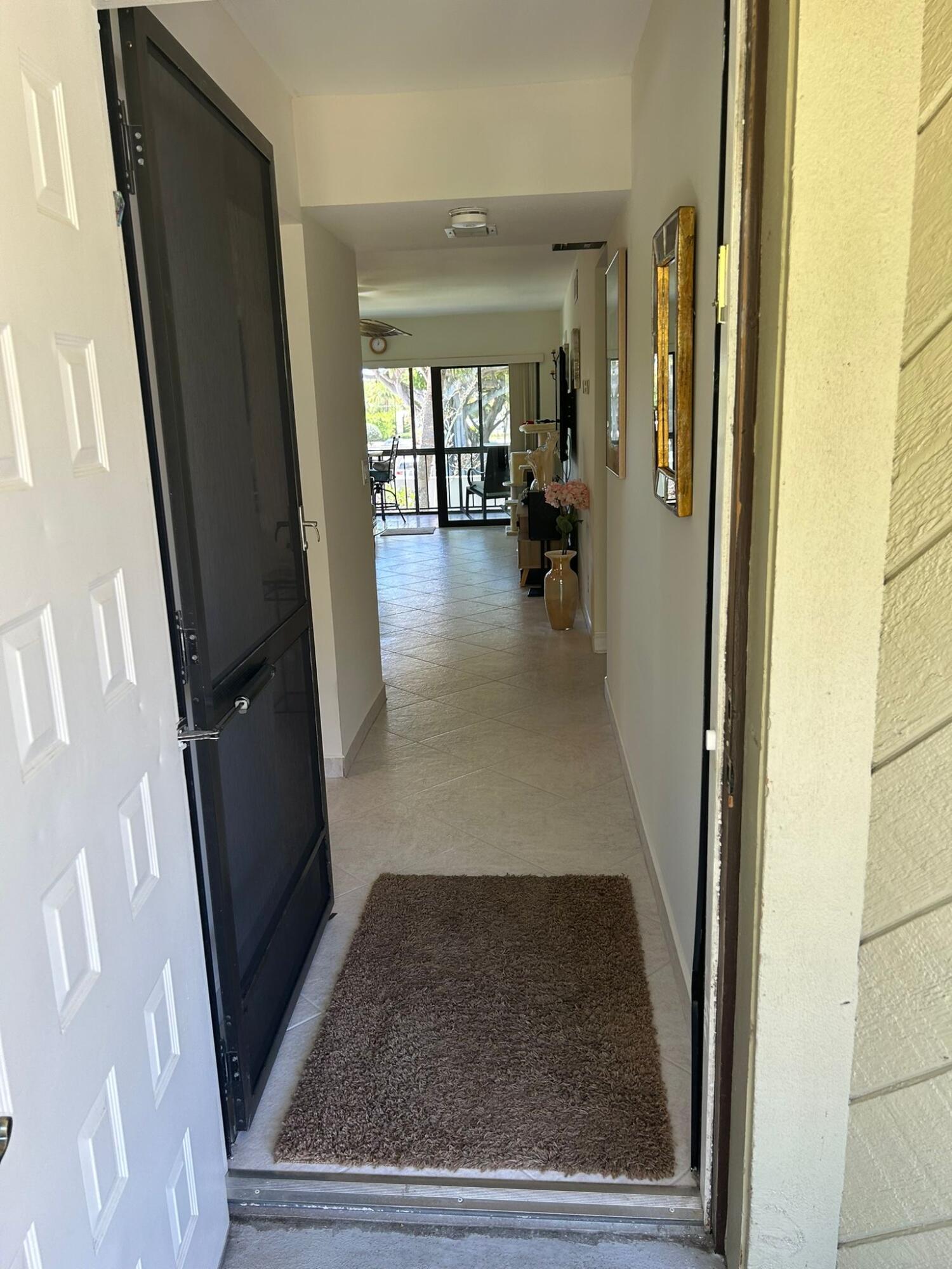 BANYAN COURTS CONDO - Residential Lease