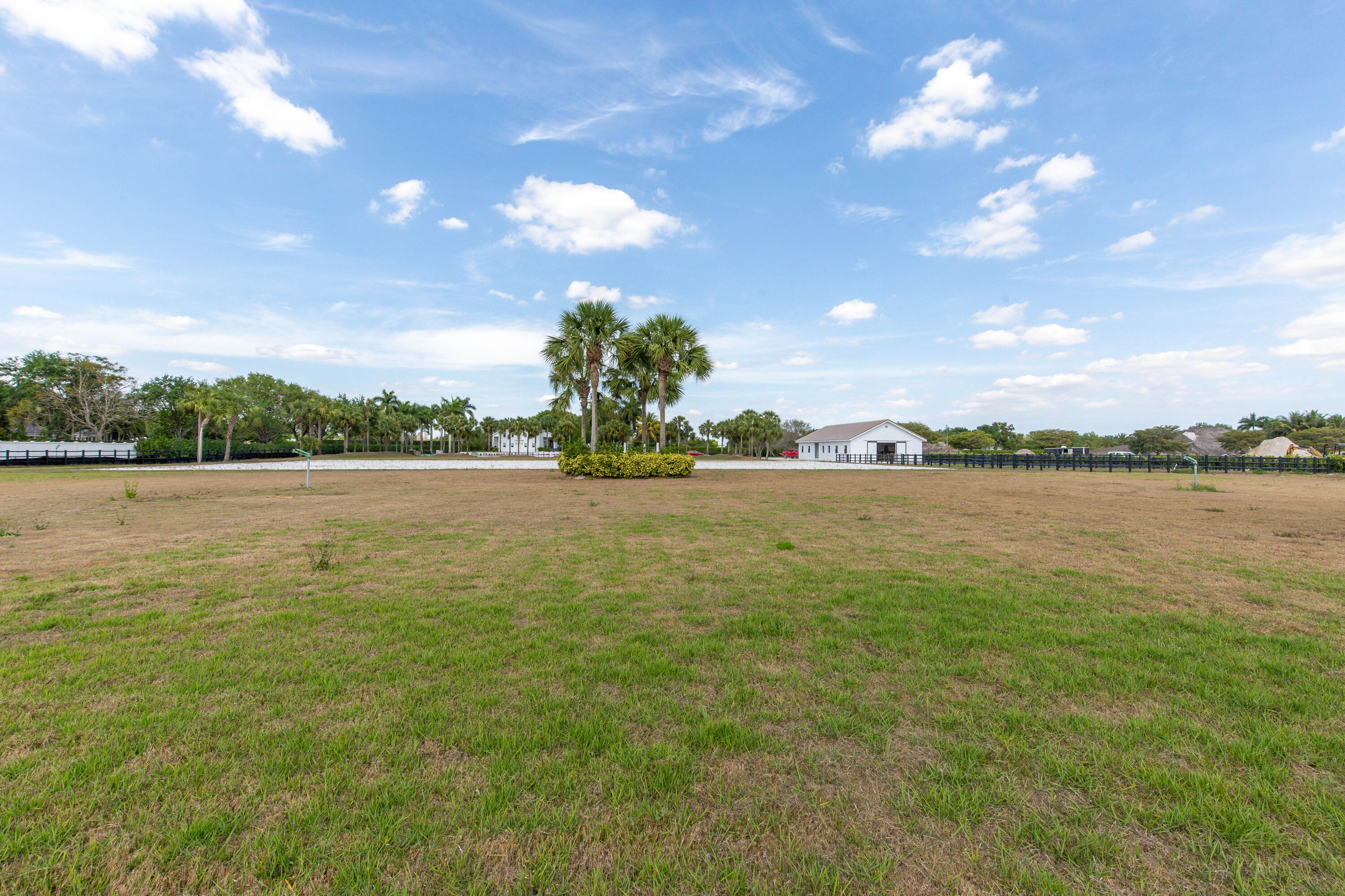 GREENBROOK EQUESTRIAN VILLAS - Residential
