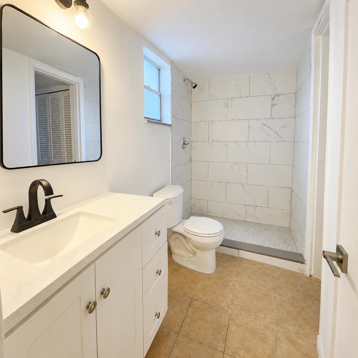 FIFITH MOORINGS CONDO - Residential
