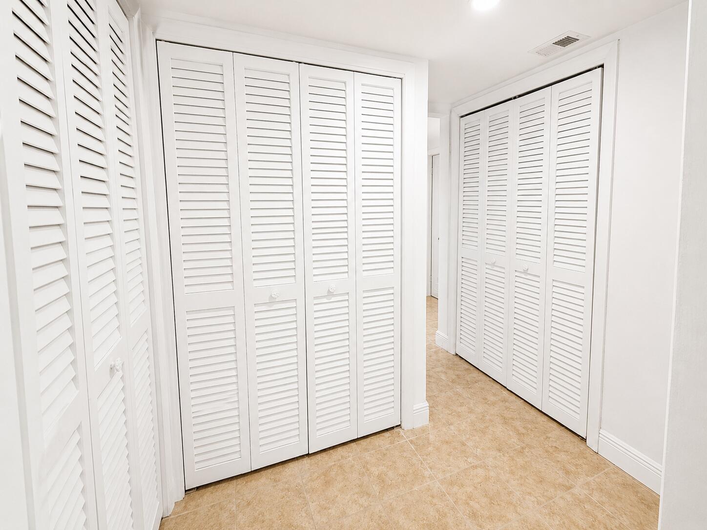 FIFITH MOORINGS CONDO - Residential