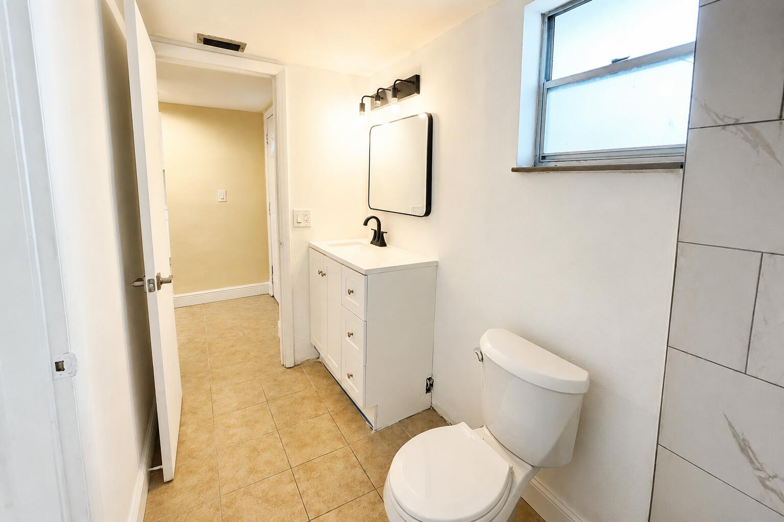 FIFITH MOORINGS CONDO - Residential