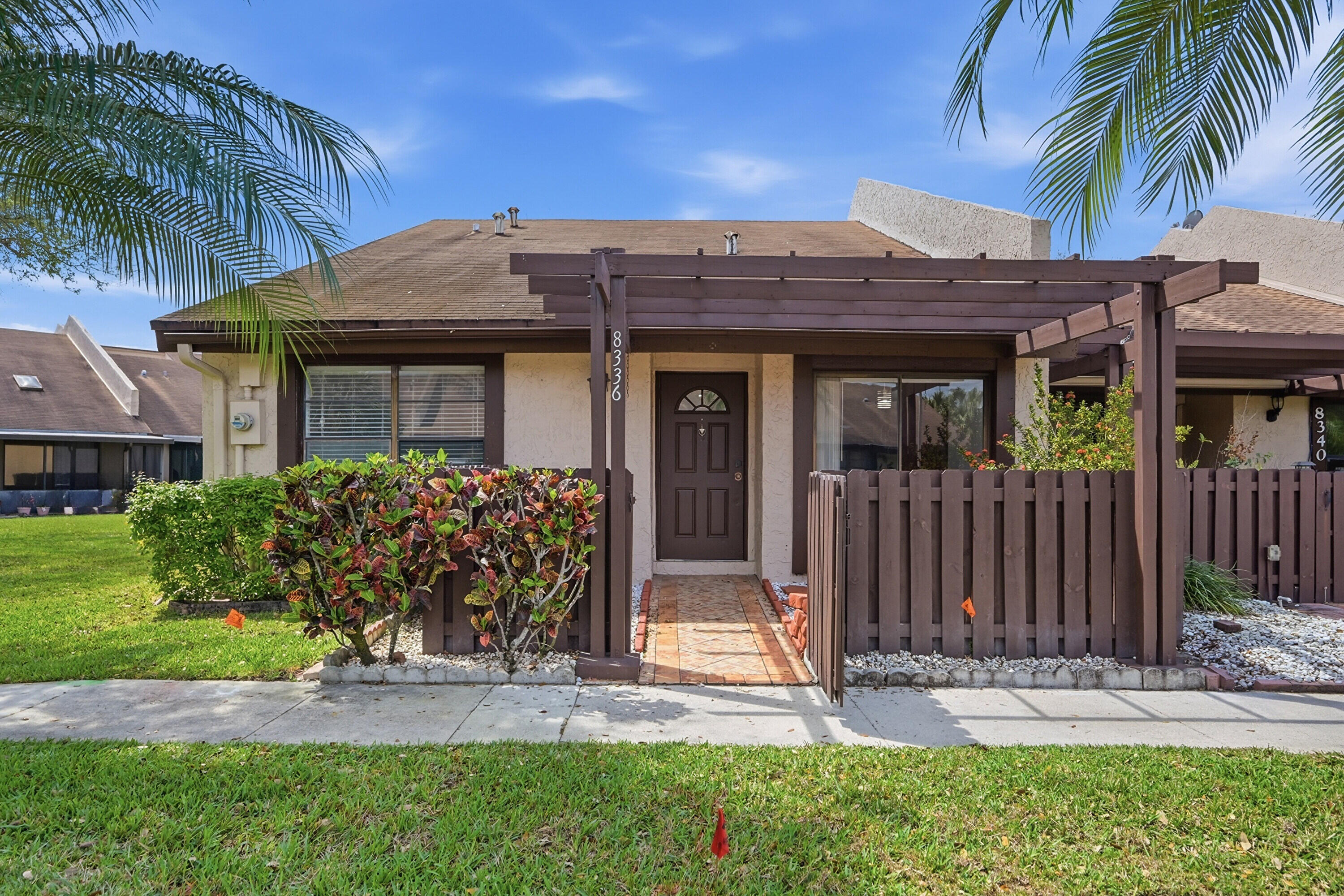 2 bedroom 2 bathroom villa in the heart of Sunrise. Home features, updated kitchen w/ granite countertops, updated bathrooms, appliances and flooring . Enclosed back patio . Association requires credit score of 650 for all applicants, no renting for 2 years after ownership, 2 assigned parking space. See attach information for HOA application.