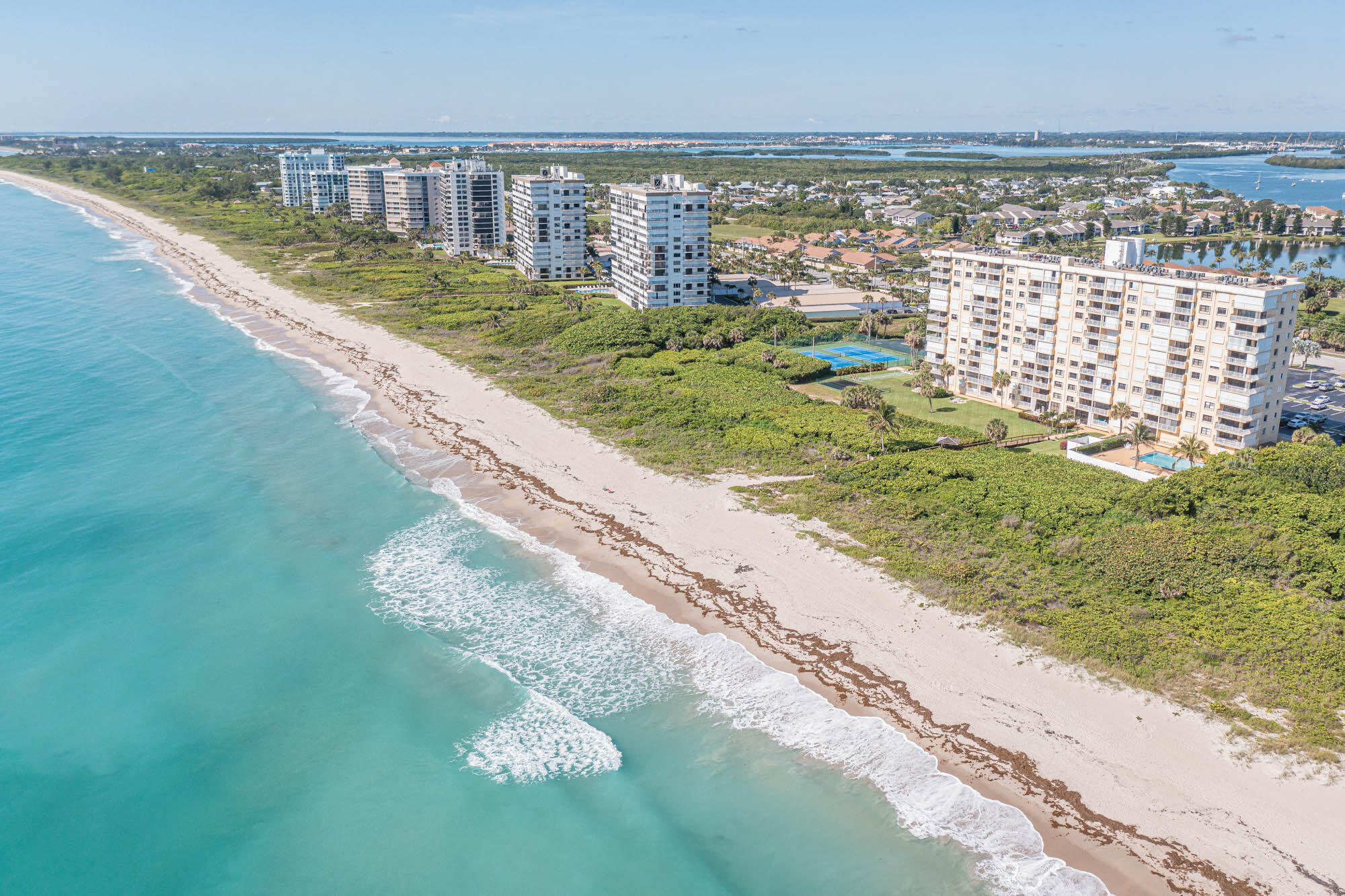 SEA PALMS CONDOMINIUM - Residential Lease