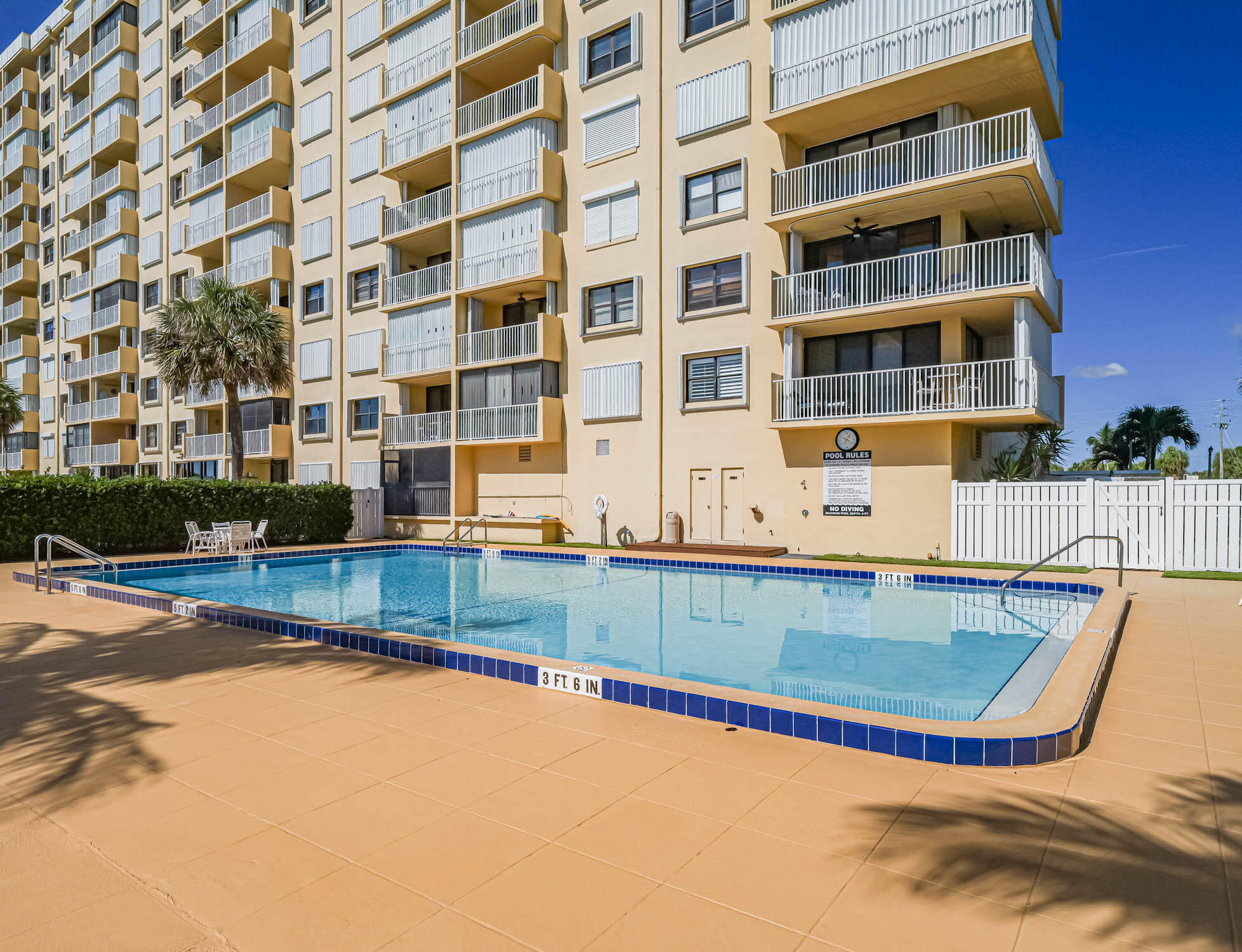 SEA PALMS CONDOMINIUM - Residential Lease