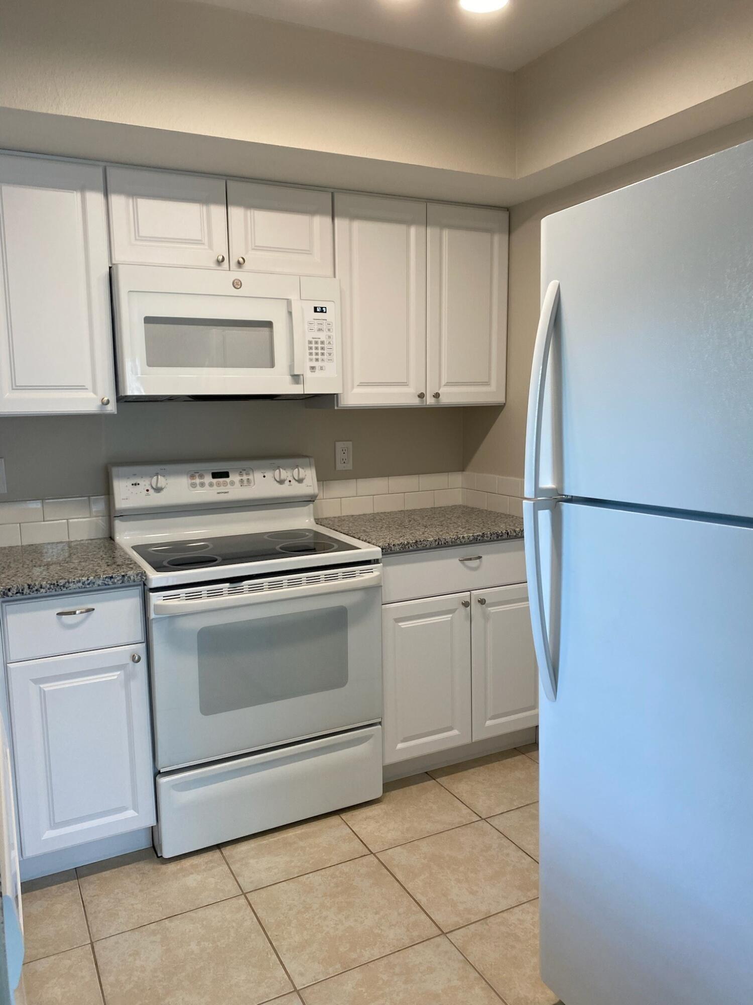 MIDPORT PLACE II, A CONDOMINIUM - Residential Lease