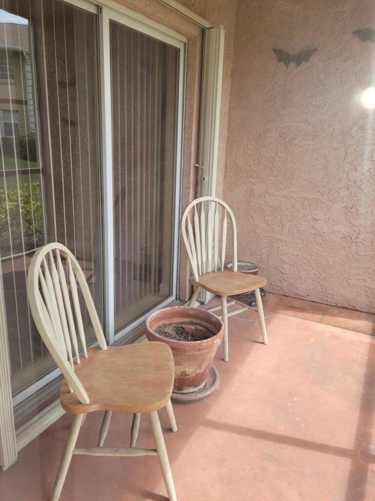 MIDPORT PLACE II, A CONDOMINIUM - Residential Lease