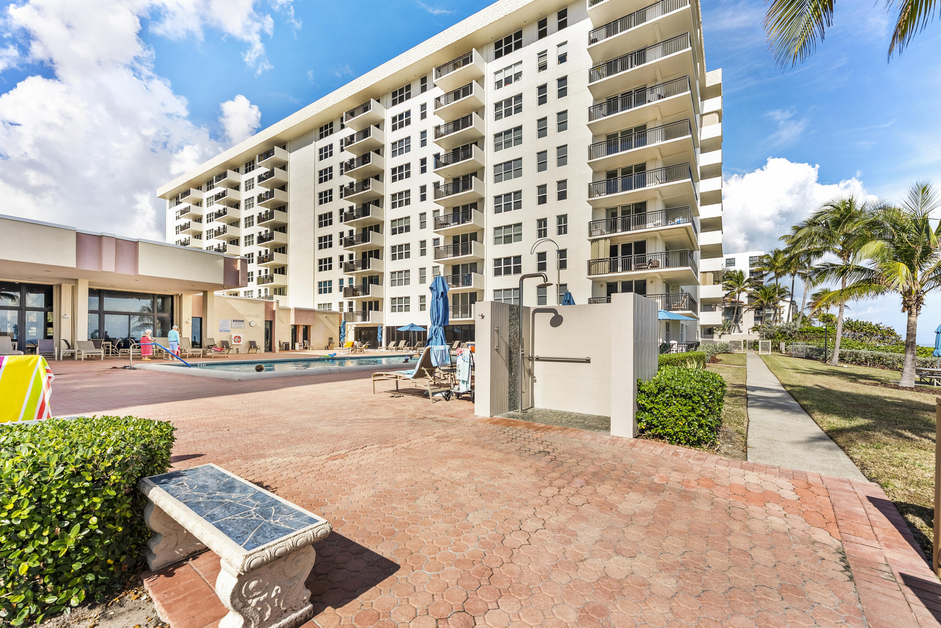 OPAL TOWERS CONDO - Residential