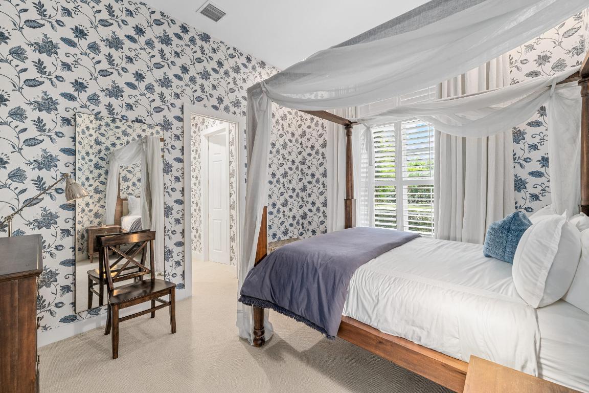 SADDLE CLUB OF WELLINGTON - Residential