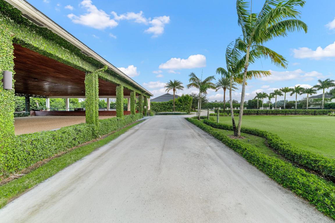 SADDLE CLUB OF WELLINGTON - Residential