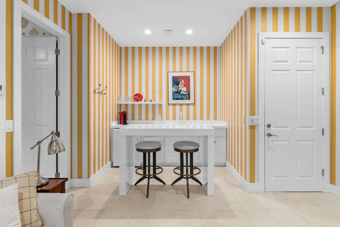 SADDLE CLUB OF WELLINGTON - Residential